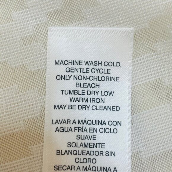 CHICO'S Textured Diamond Jacquard Button-Front Long Sleeve Blouse, Medium - NWT - Picture 7 of 10